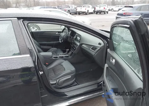 2017 Hyundai Sonata Sport z USA, uszkodzony, nr VIN 5NPE34AF2HH490432